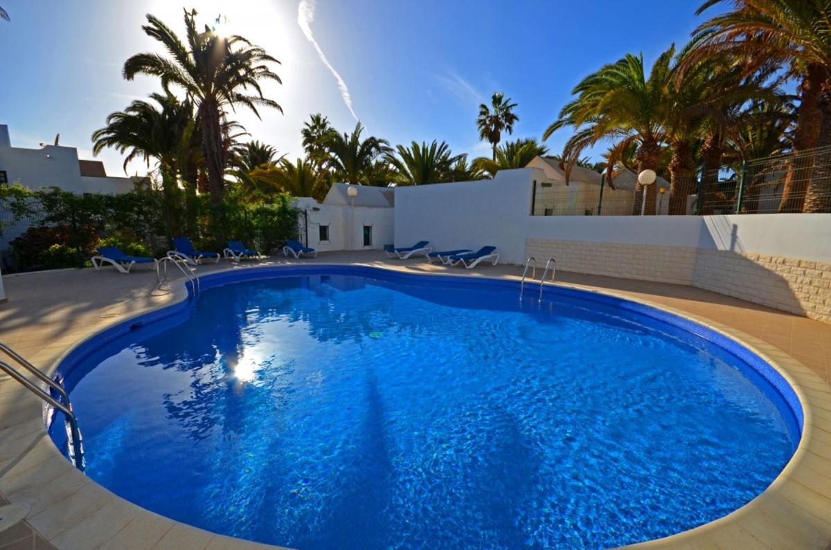 Ferienwohnung Palm Garden - Costa Calma - Pool - Glasfaserinternet エクステリア 写真